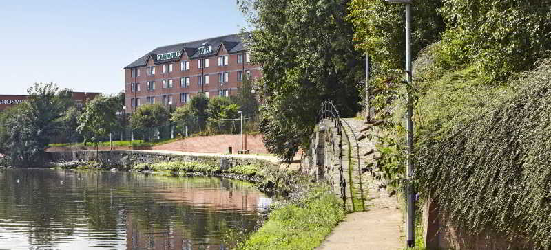 Campanile Manchester Bagian luar foto